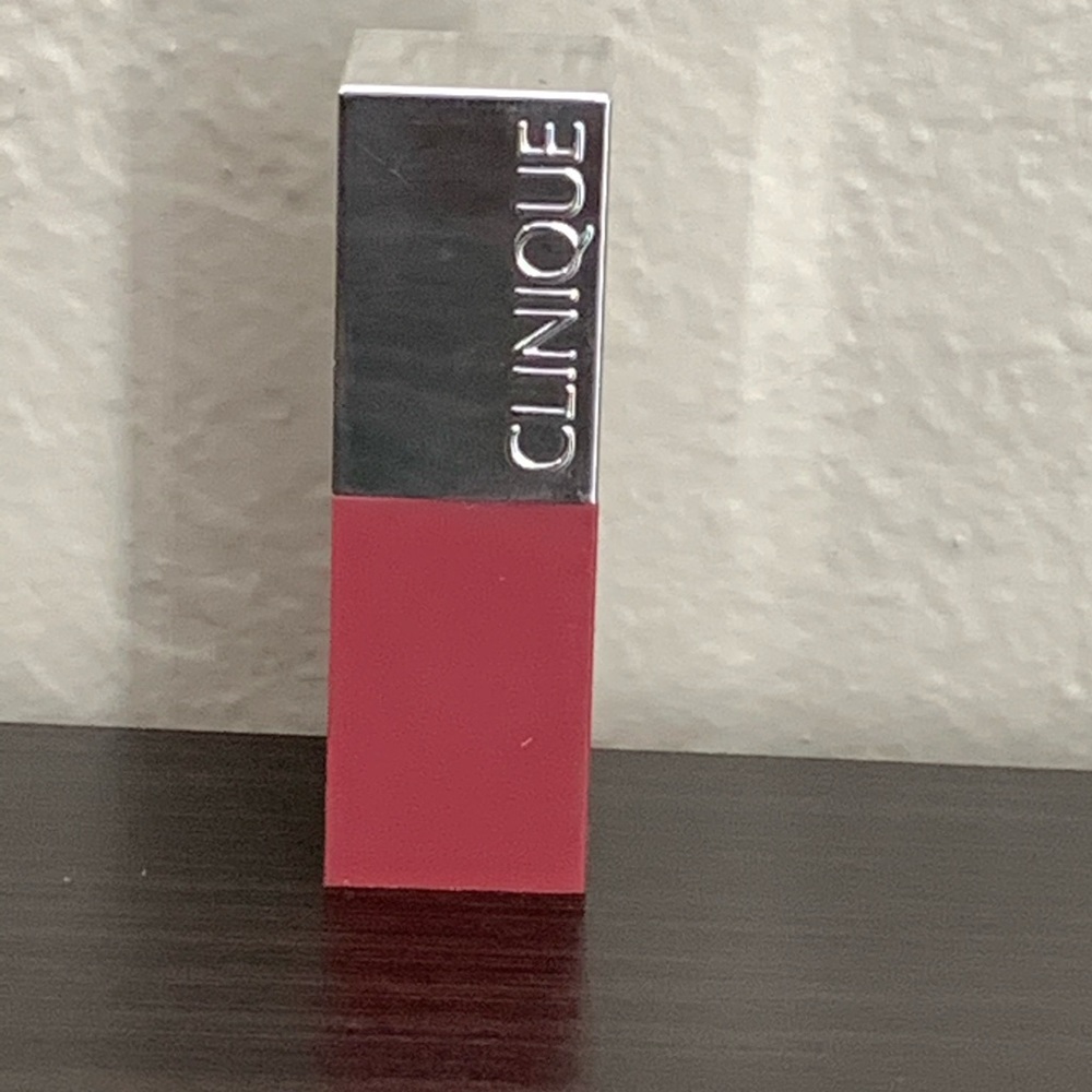 Clinique mini Plum Pop lipstick NWOT